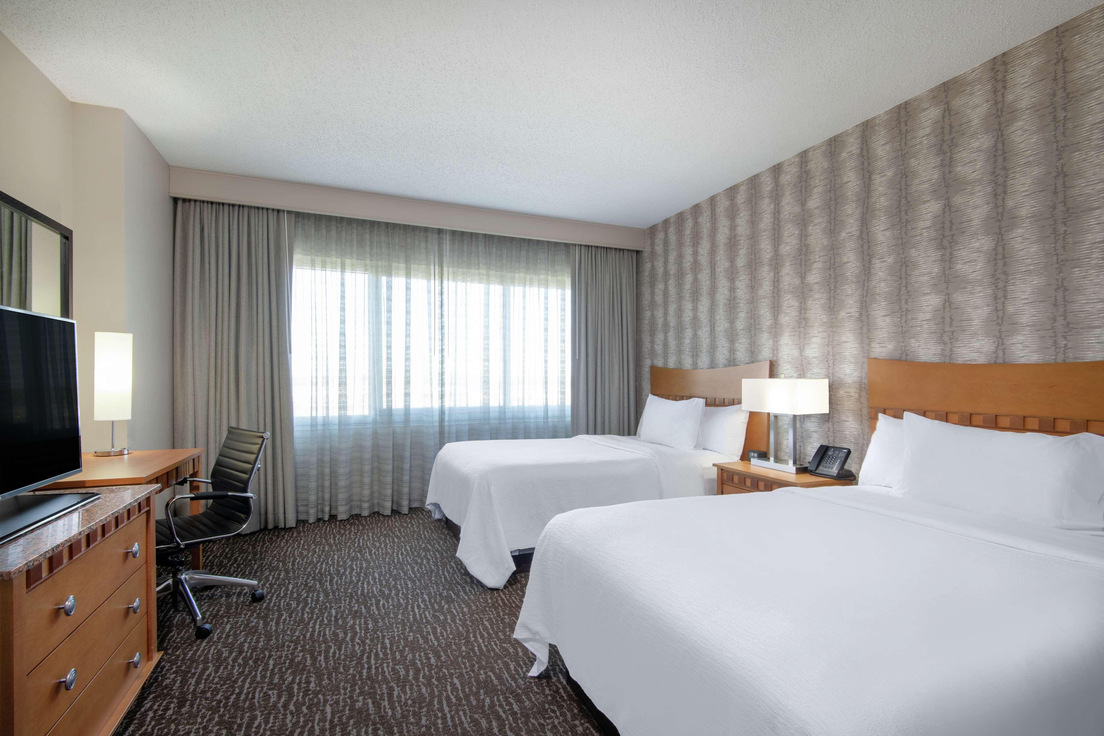 Embassy Suites Northwest Arkansas - Hotel, Spa & Convention Center Rogers Buitenkant foto