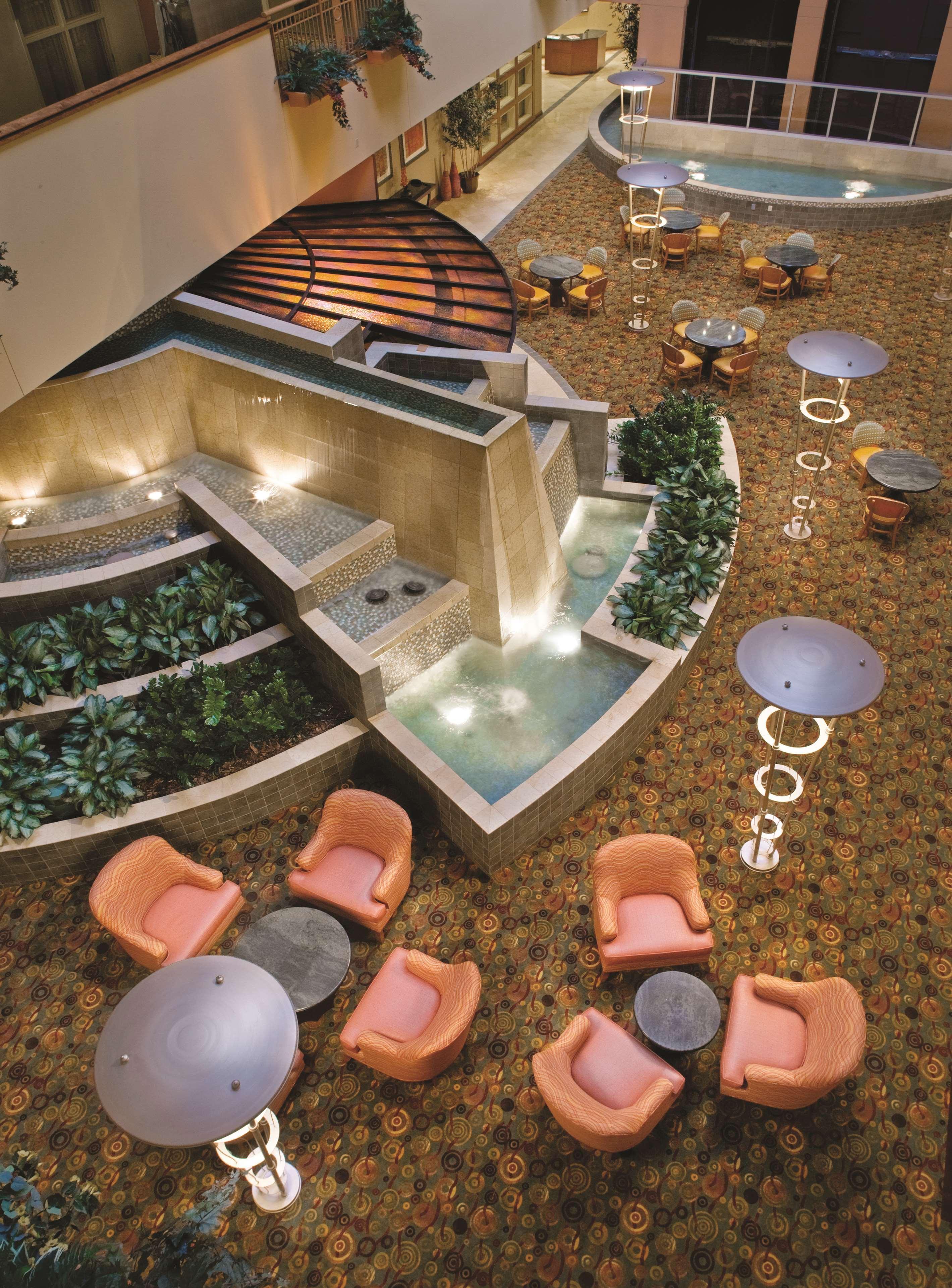 Embassy Suites Northwest Arkansas - Hotel, Spa & Convention Center Rogers Buitenkant foto