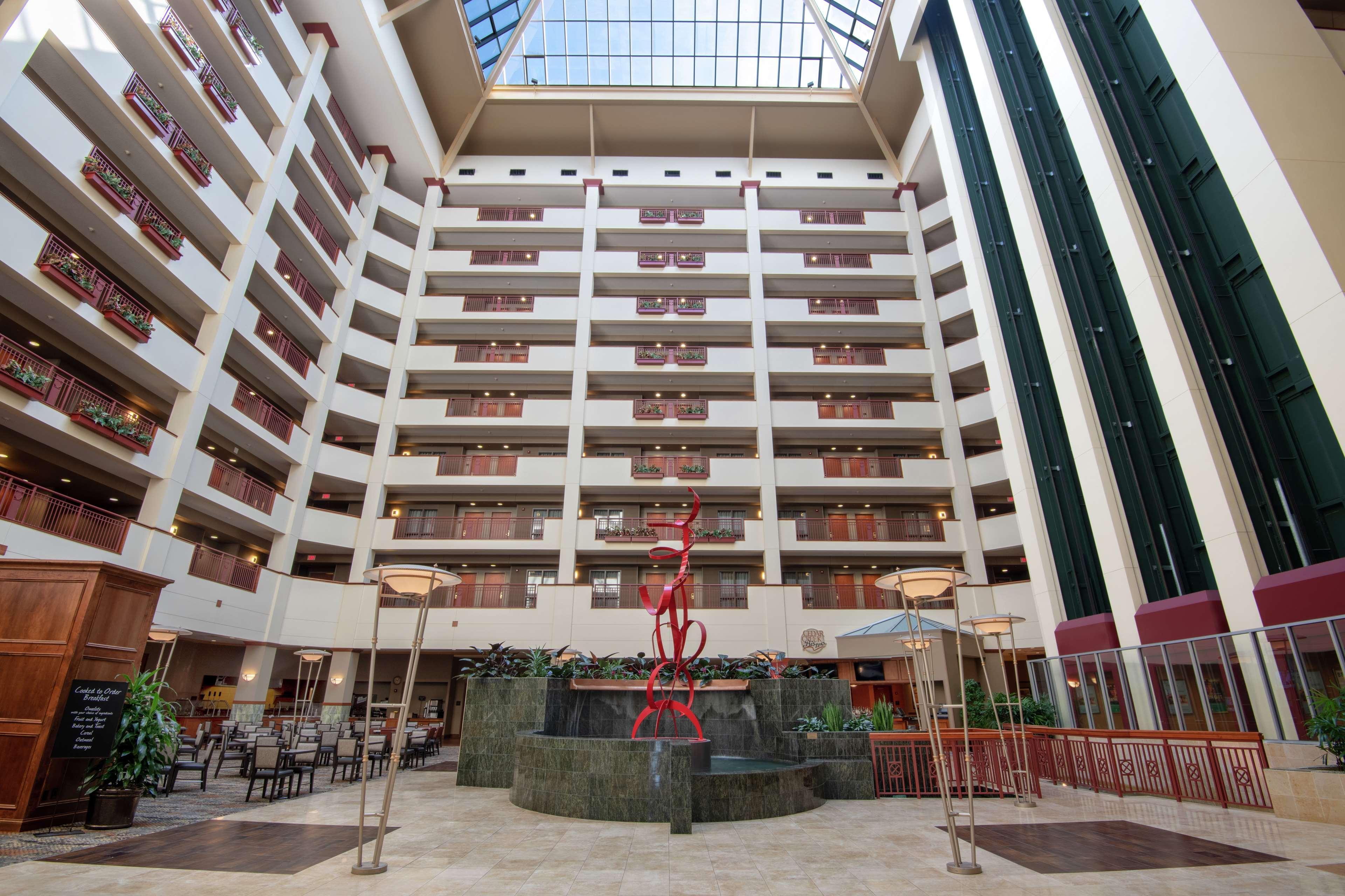 Embassy Suites Northwest Arkansas - Hotel, Spa & Convention Center Rogers Buitenkant foto