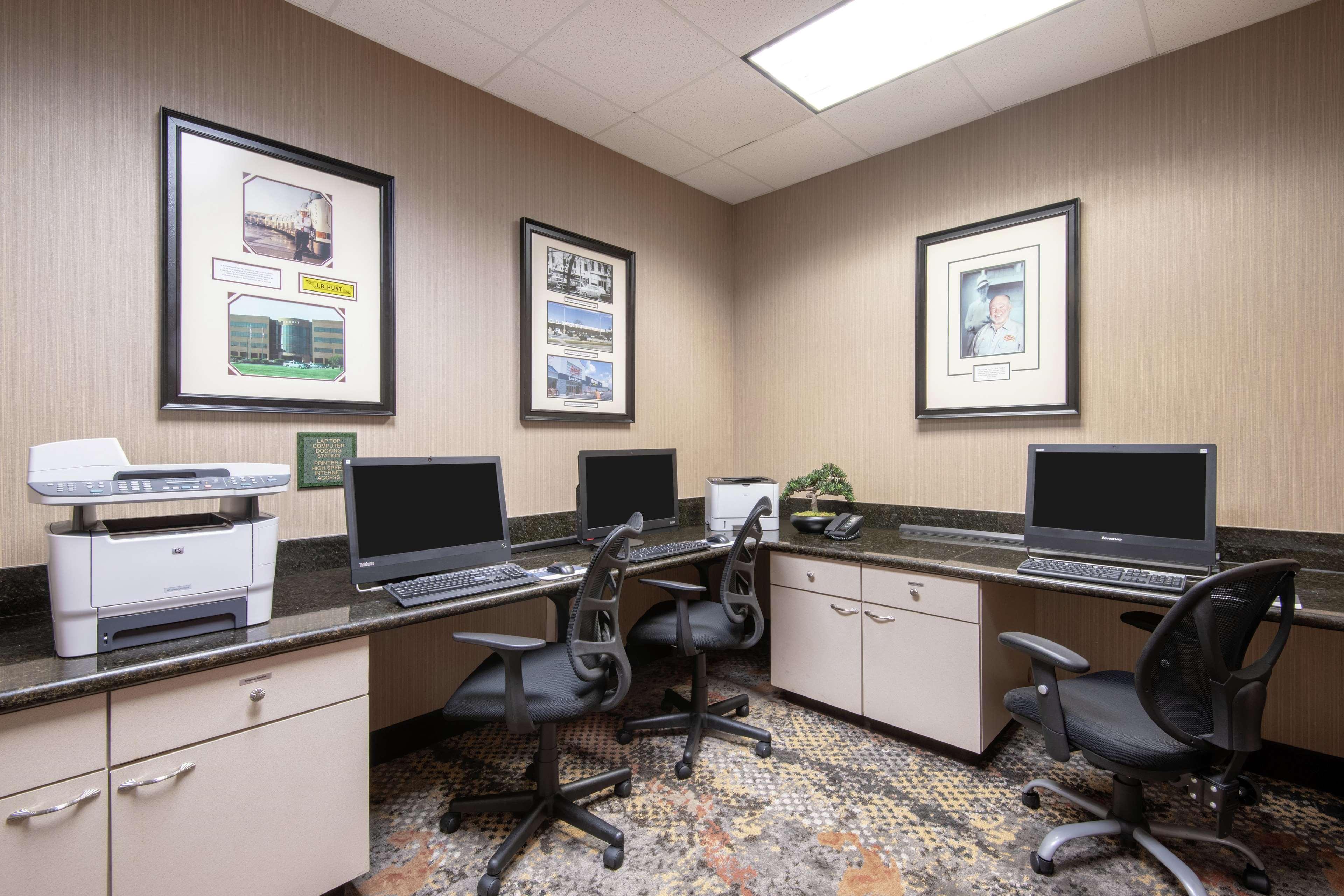Embassy Suites Northwest Arkansas - Hotel, Spa & Convention Center Rogers Buitenkant foto