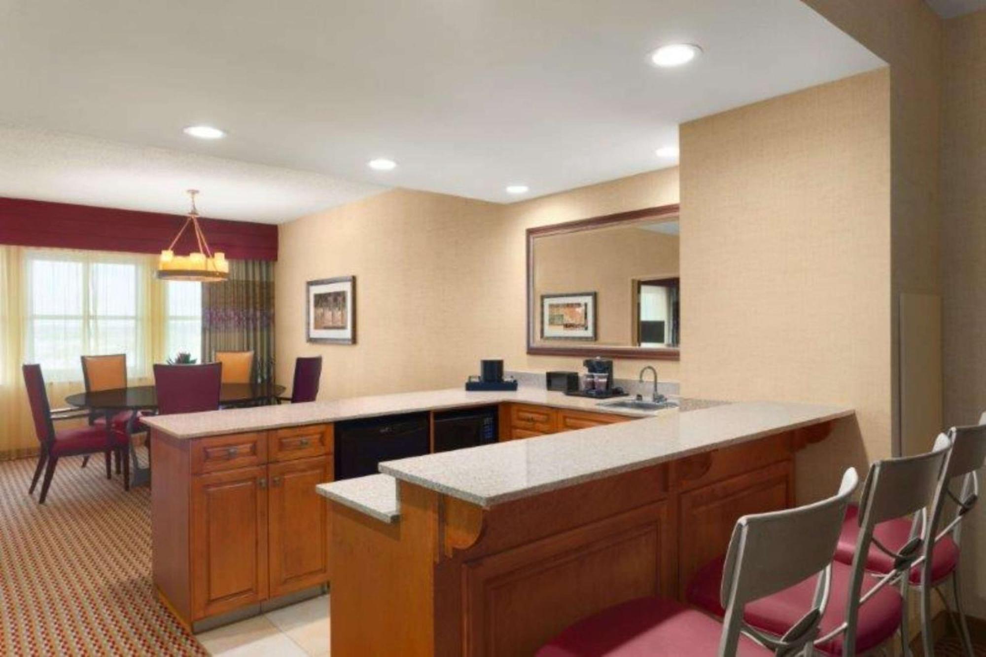 Embassy Suites Northwest Arkansas - Hotel, Spa & Convention Center Rogers Buitenkant foto