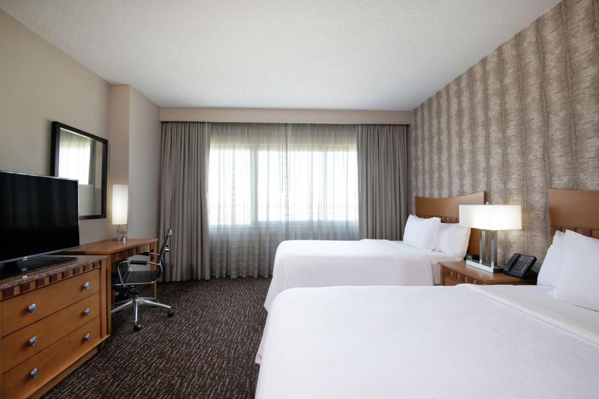 Embassy Suites Northwest Arkansas - Hotel, Spa & Convention Center Rogers Buitenkant foto