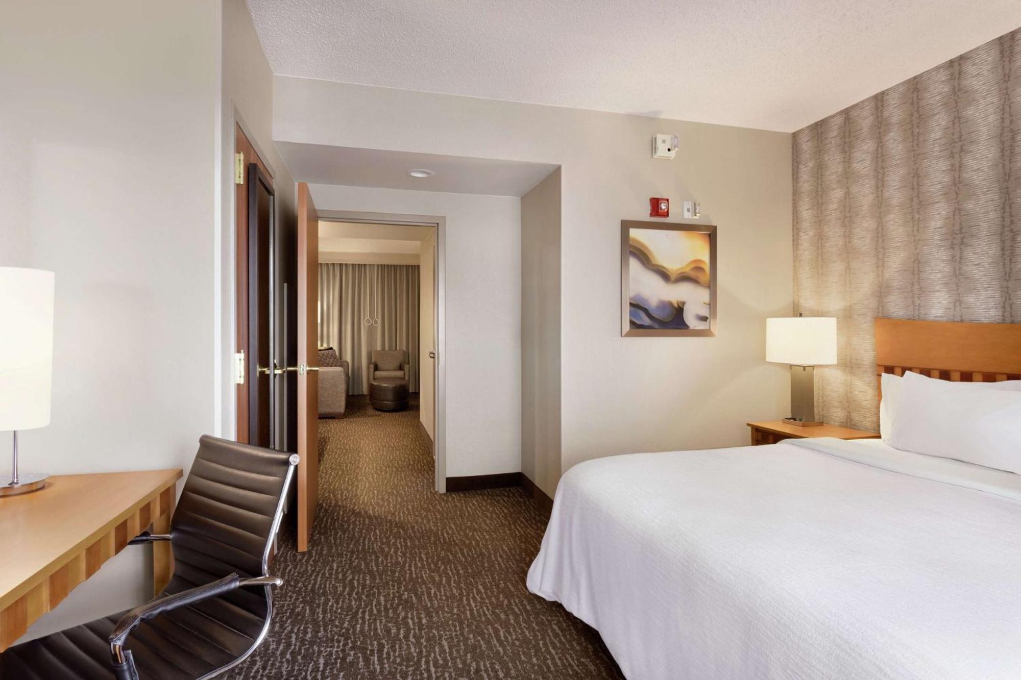 Embassy Suites Northwest Arkansas - Hotel, Spa & Convention Center Rogers Buitenkant foto