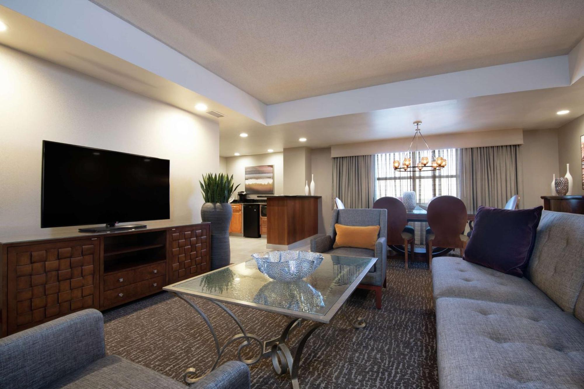 Embassy Suites Northwest Arkansas - Hotel, Spa & Convention Center Rogers Buitenkant foto